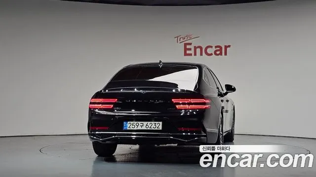 Genesis G80 Бензин 2.5 турбо AWD — Фото автомобиля 2