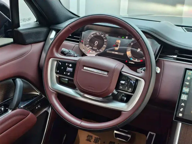 Land Rover Range Rover — Фото автомобиля 10