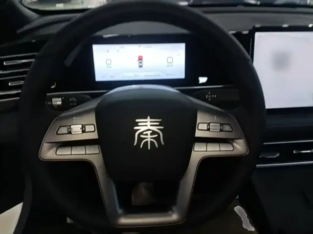 BYD Qin L — Фото автомобиля 10