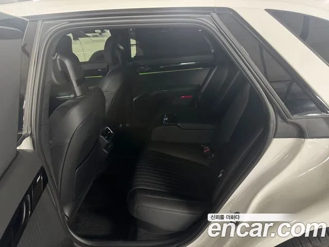 Hyundai Grandeur GN7 — Фото автомобиля 15