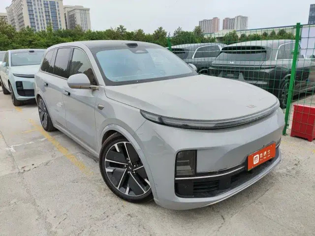 Li Auto L9 — Фото автомобиля 2