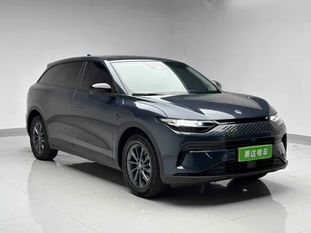 Leapmotor C11 — Фото автомобиля 3