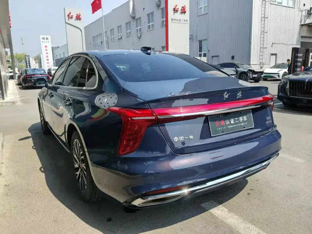 Hongqi H5 — Фото автомобиля 11