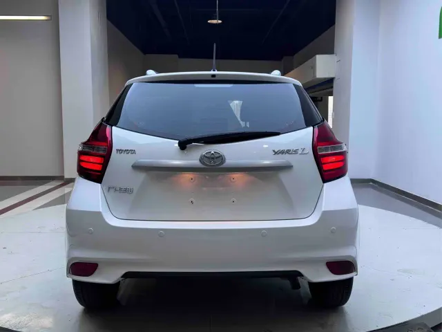 Toyota YARiS L Zhi Xuan 2022 1.5L CVT Leading PLUS Edition — Фото автомобиля 5