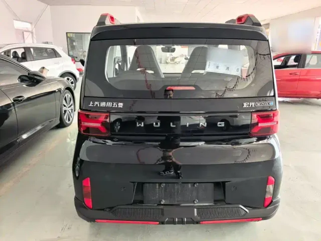 Wuling Hongguang Mini EV — Фото автомобиля 5