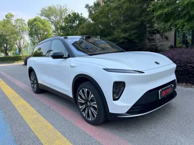Nio ES8 — Фото автомобиля 2