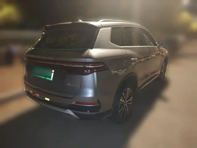 BYD Song Pro — Фото автомобиля 4