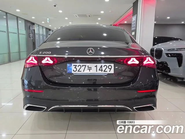 Mercedes-Benz E-Class W214 — Фото автомобиля 4