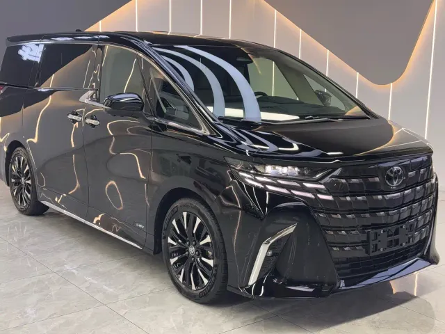 Toyota Alphard — Фото автомобиля 3
