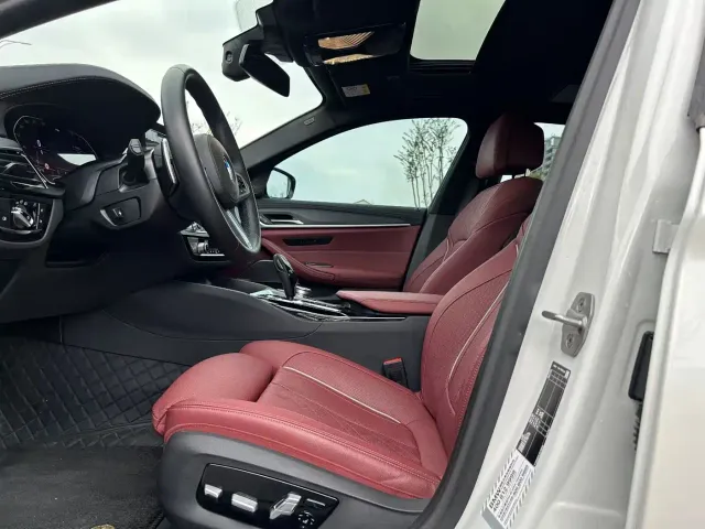 BMW 5 Series — Фото автомобиля 6