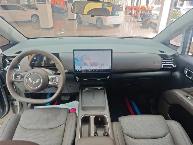 Wuling Starlight 730 — Фото автомобиля 9