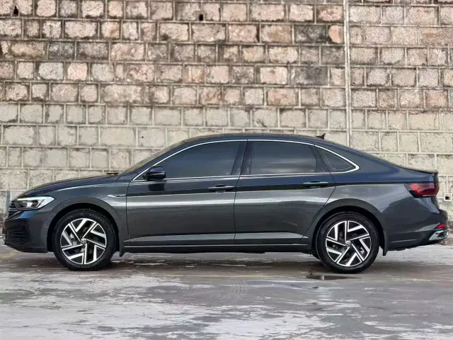Volkswagen Sagitar — Фото автомобиля 7