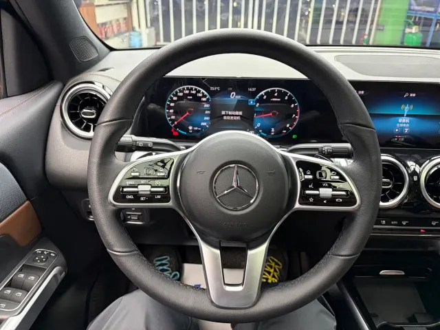 Mercedes-Benz GLB-Class — Фото автомобиля 12