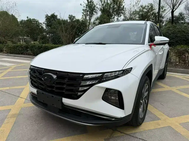 Фотография автомобиля — Hyundai Tucson