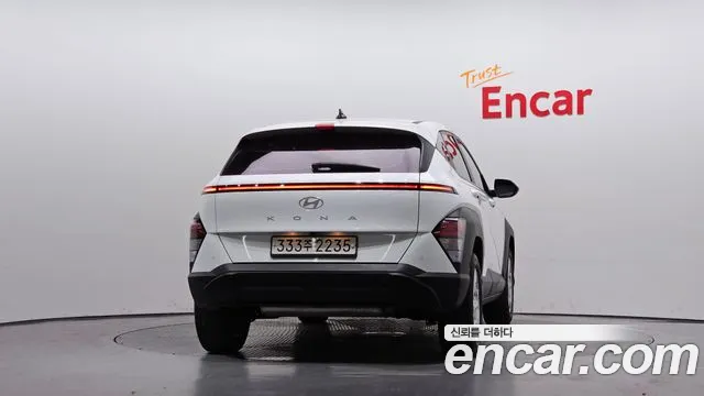Hyundai Kona SX2 — Фото автомобиля 4