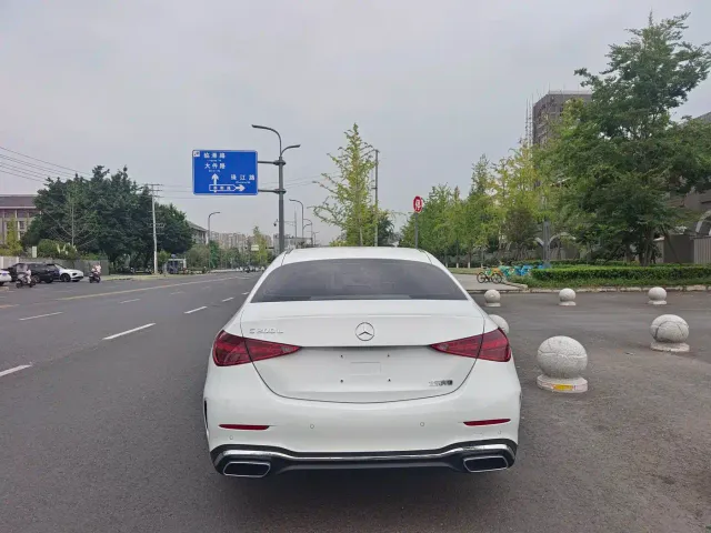 Mercedes-Benz Mercedes-Benz C-Class 2024 C 200 L Sport Edition — Фото автомобиля 3