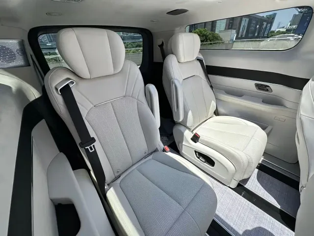 Geely Galaxy V900 — Фото автомобиля 10