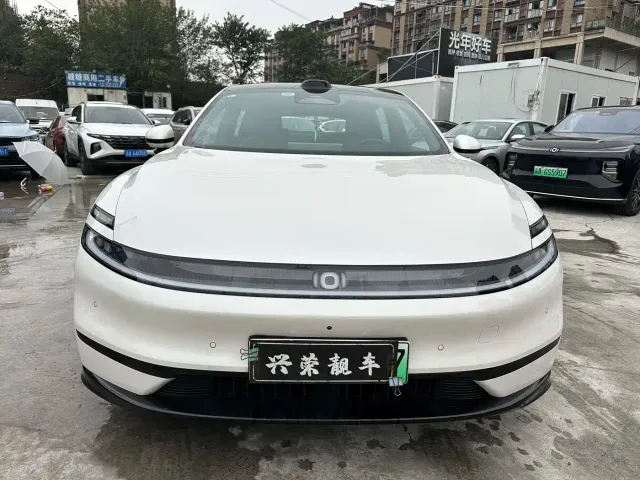 Changan Qiyuan A06 — Фото автомобиля 3