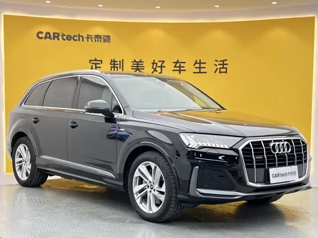 Audi Q7 — Фото автомобиля 2