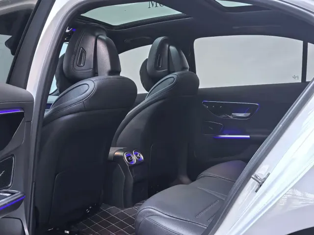 Mercedes-Benz C-Class — Фото автомобиля 8