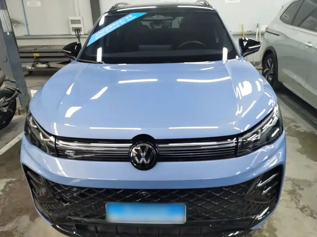 Volkswagen Tiguan L 2024 PRO 380TSI 4WD R-Line Premium Edition — Фото автомобиля 2