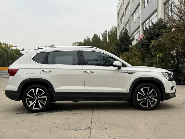 Volkswagen Tharu — Фото автомобиля 4