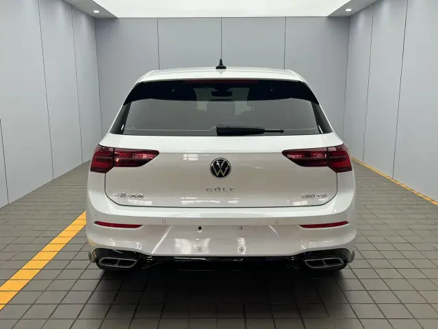 Volkswagen Golf — Фото автомобиля 5