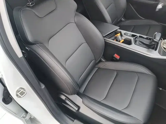 Geely Emgrand — Фото автомобиля 24
