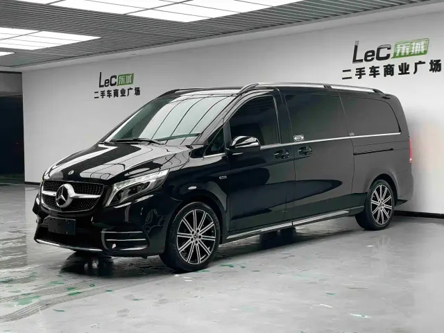 Фотография автомобиля — Mercedes-Benz V-Class
