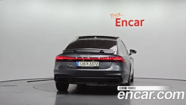 Audi A7 4K — Фото автомобиля 4