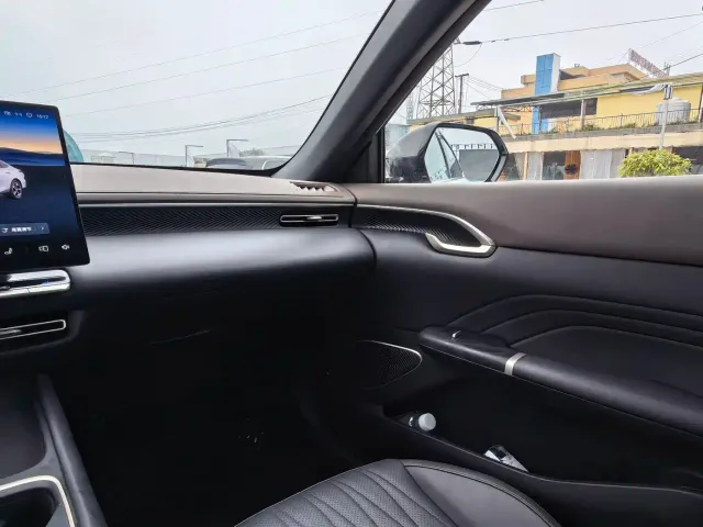 Changan Eado — Фото автомобиля 8