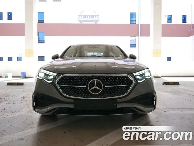 Фотография автомобиля — Mercedes-Benz E-Class W214