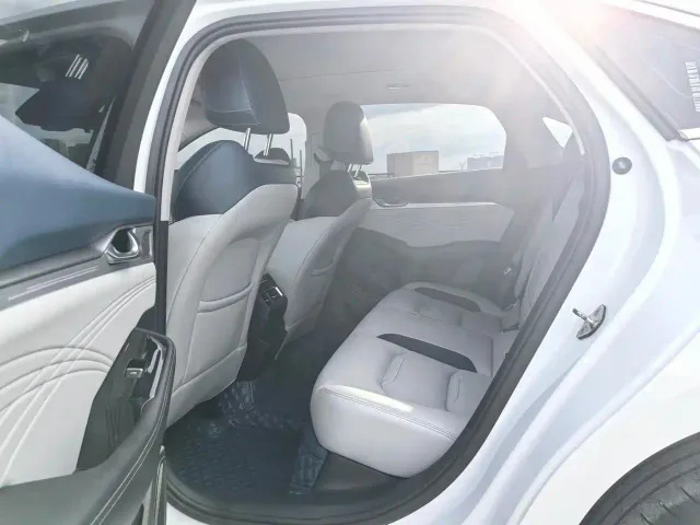 Geely Xingrui — Фото автомобиля 5