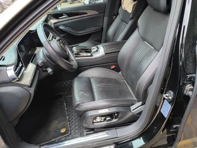Hongqi H9 — Фото автомобиля 14