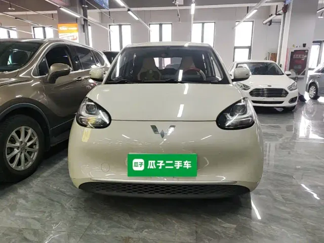 Wuling Bingo — Фото автомобиля 2