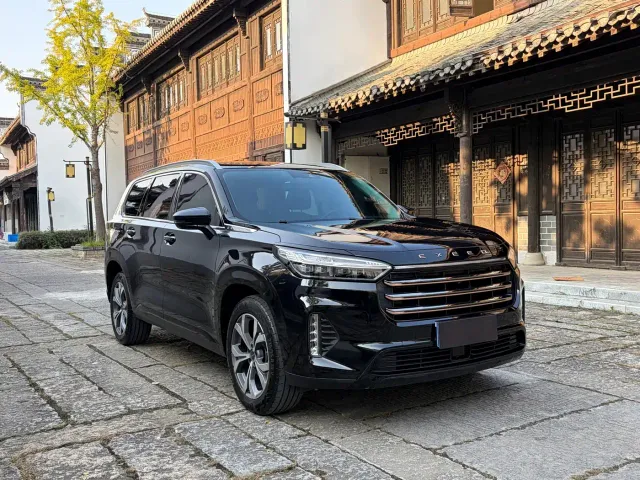 Exeed VX — Фото автомобиля 3