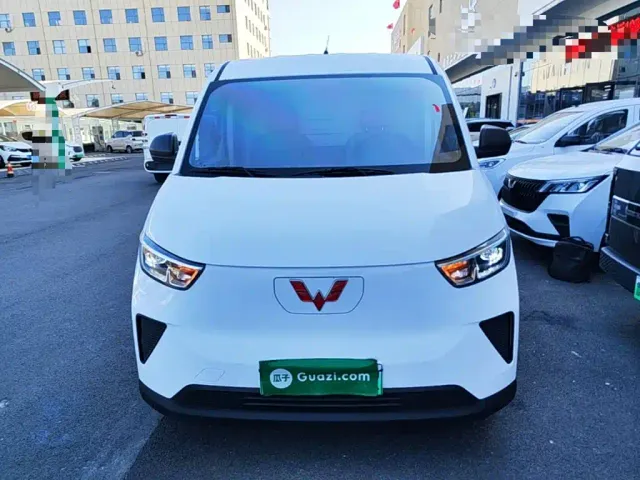 Wuling Yangguang — Фото автомобиля 2