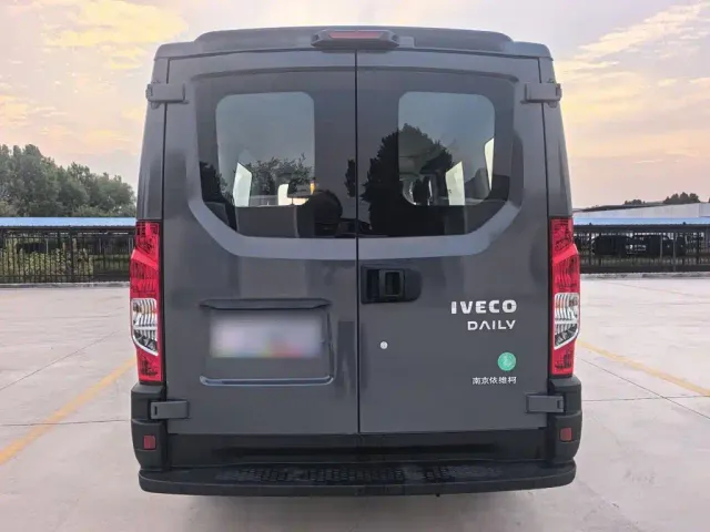 Iveco Daily — Фото автомобиля 13