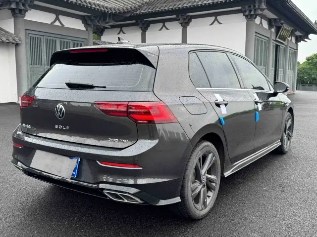Volkswagen Golf — Фото автомобиля 6