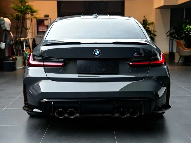 BMW M3 — Фото автомобиля 4