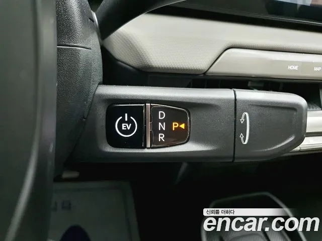 Kia EV4 — Фото автомобиля 17