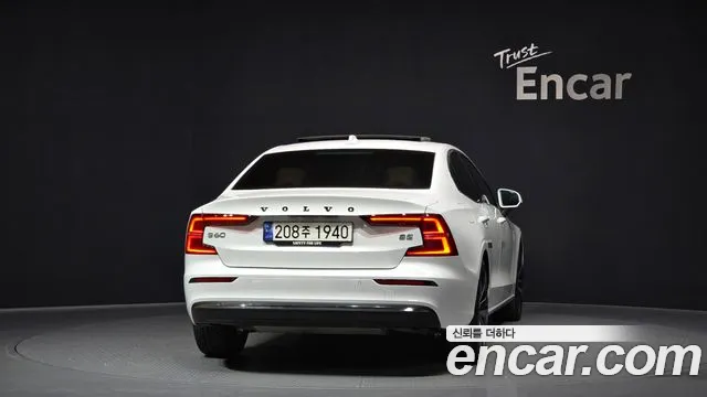 Вольво S60 S60 третьего поколения B5 Ultimate Bright — Фото автомобиля 4