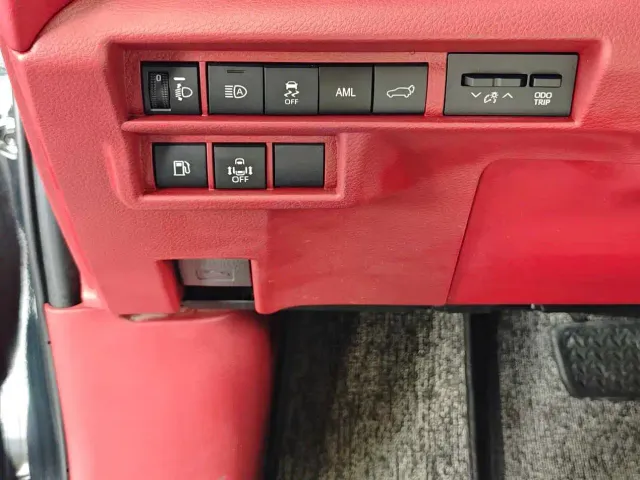 Toyota Sienna — Фото автомобиля 15