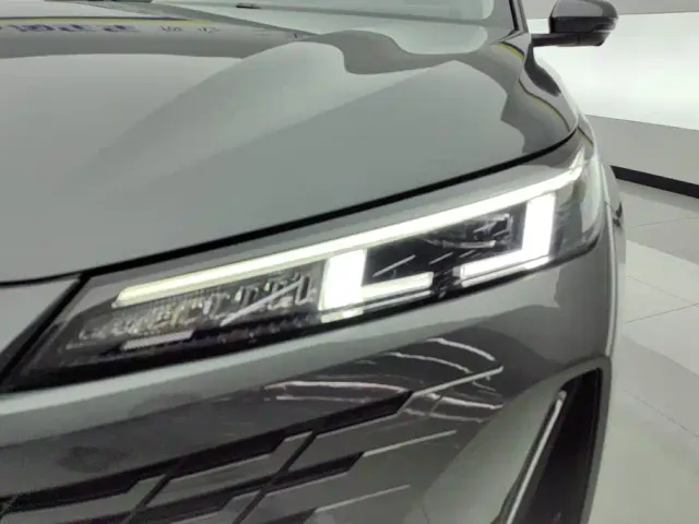 Changan Lamore — Фото автомобиля 5