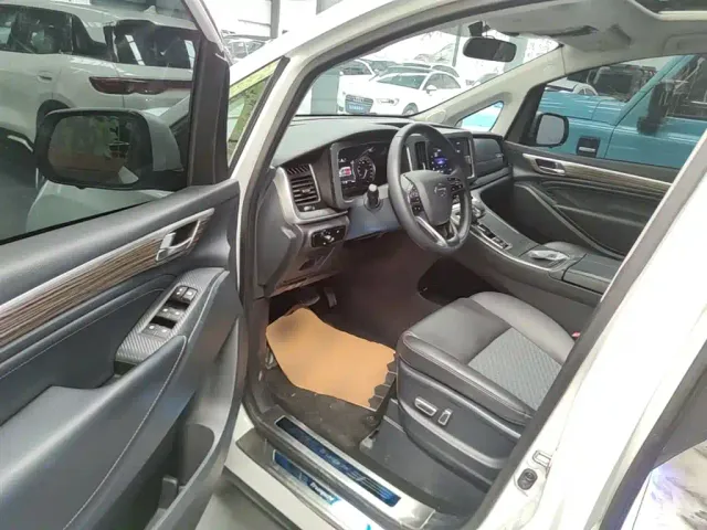 GAC Trumpchi M8 — Фото автомобиля 15