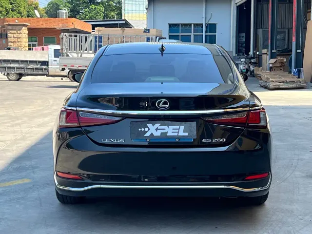 Lexus ES — Фото автомобиля 9