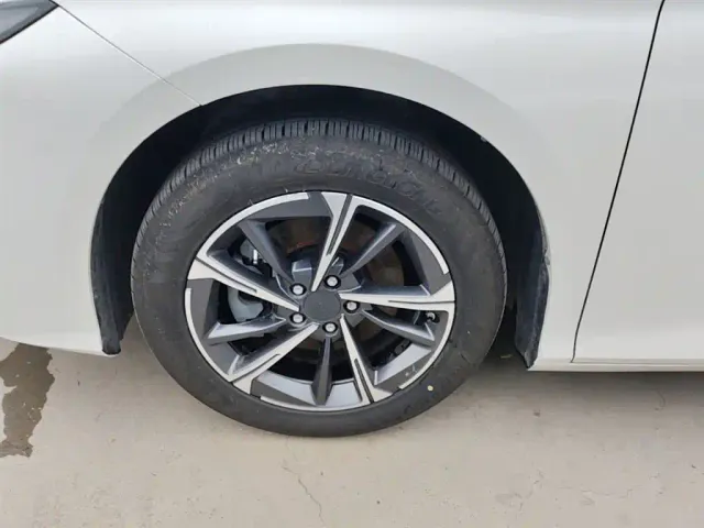 GAC Aion S MAX — Фото автомобиля 22