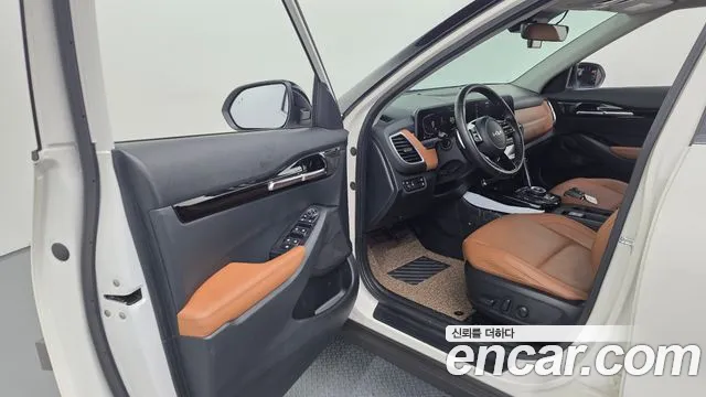 Kia Seltos — Фото автомобиля 15