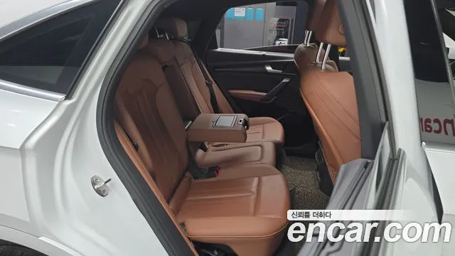 Audi Q5 FY — Фото автомобиля 12