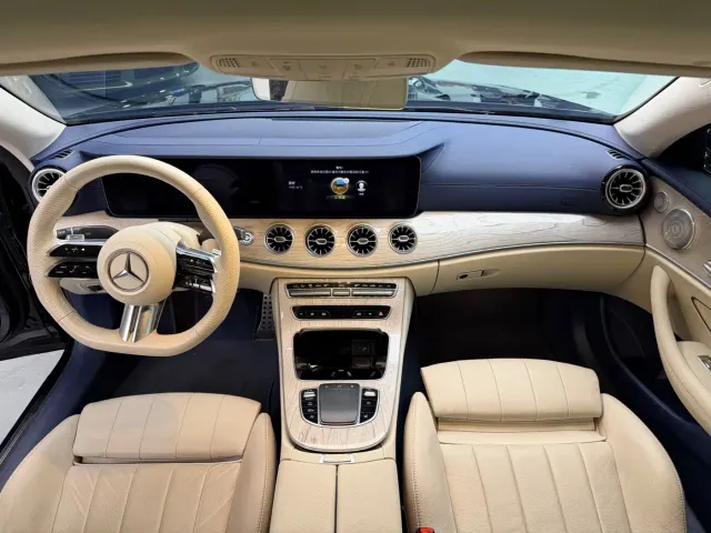 Mercedes-Benz E-Class — Фото автомобиля 7